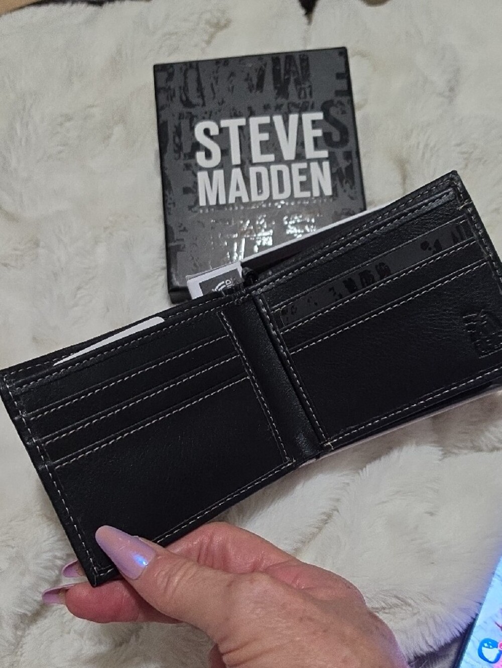 Steve Madden Black Leather Bifold Men's Wallet - Picture 2 of 4